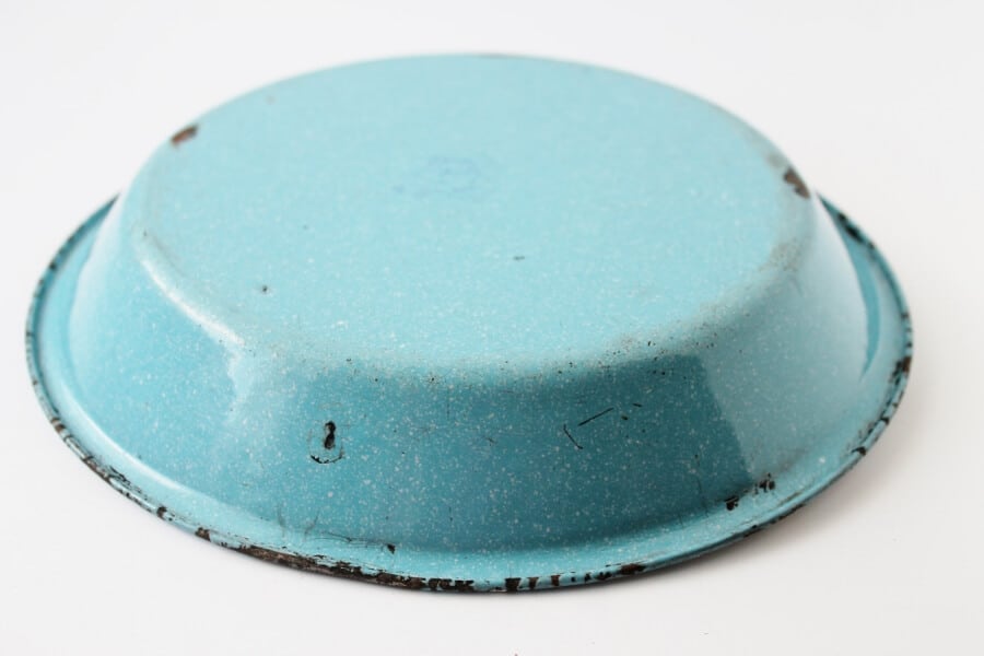 Antique & Vintage Enamelware Price Guide • Adirondack Girl Heart