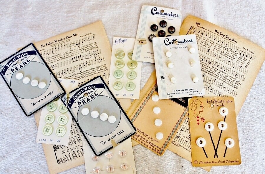 A Charming Technique for Displaying Vintage Buttons • Adirondack Girl