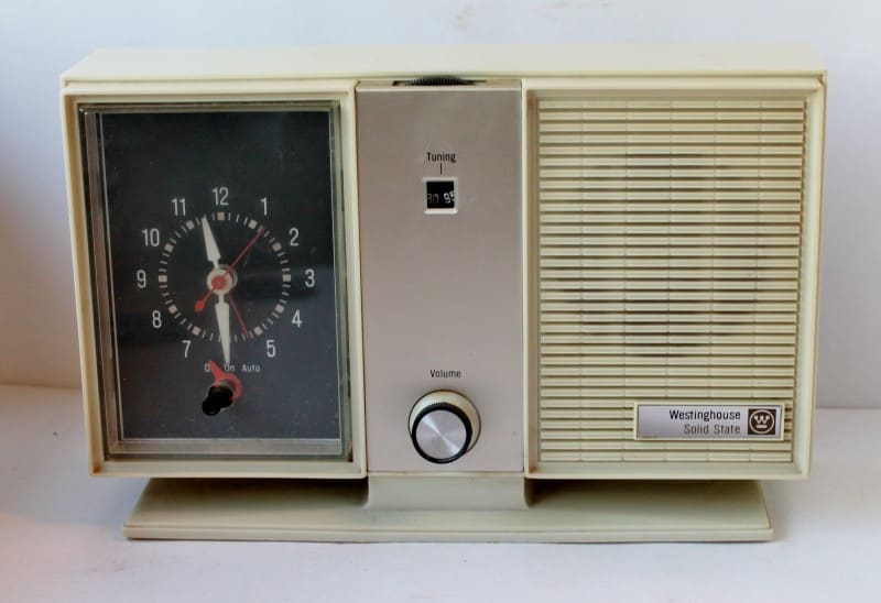 Vintage Westinhouse clock radio