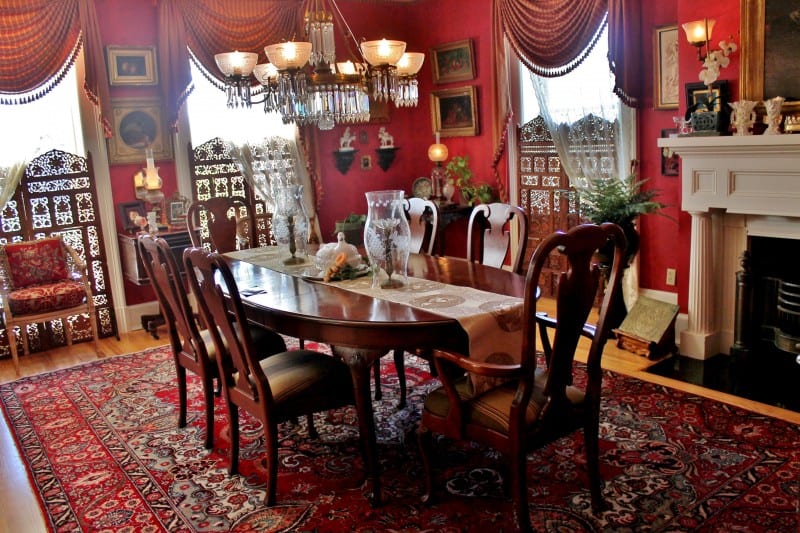 Dining room of Yankee Pete Schoharie NY