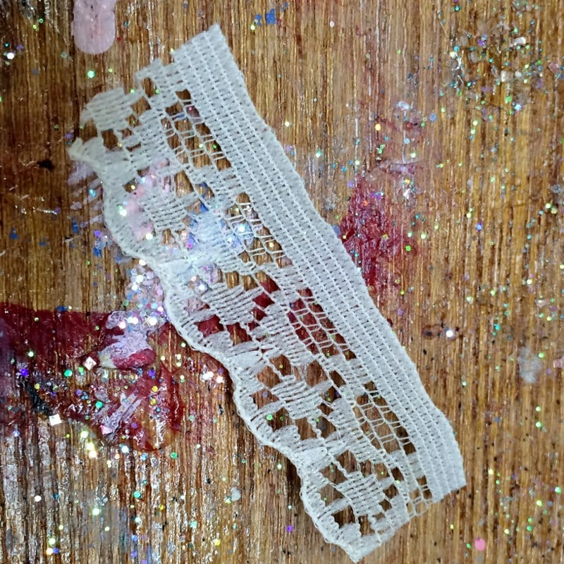 Lace collar for Toilet Paper Tube Angel (800x800) Small piece of lace