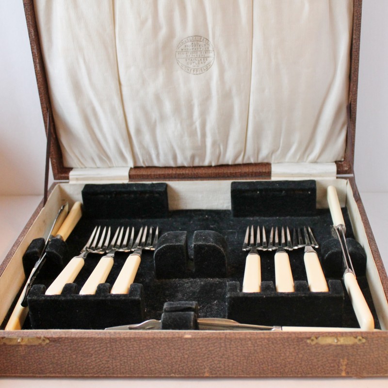 French Ivory Luncheon Flatware Set