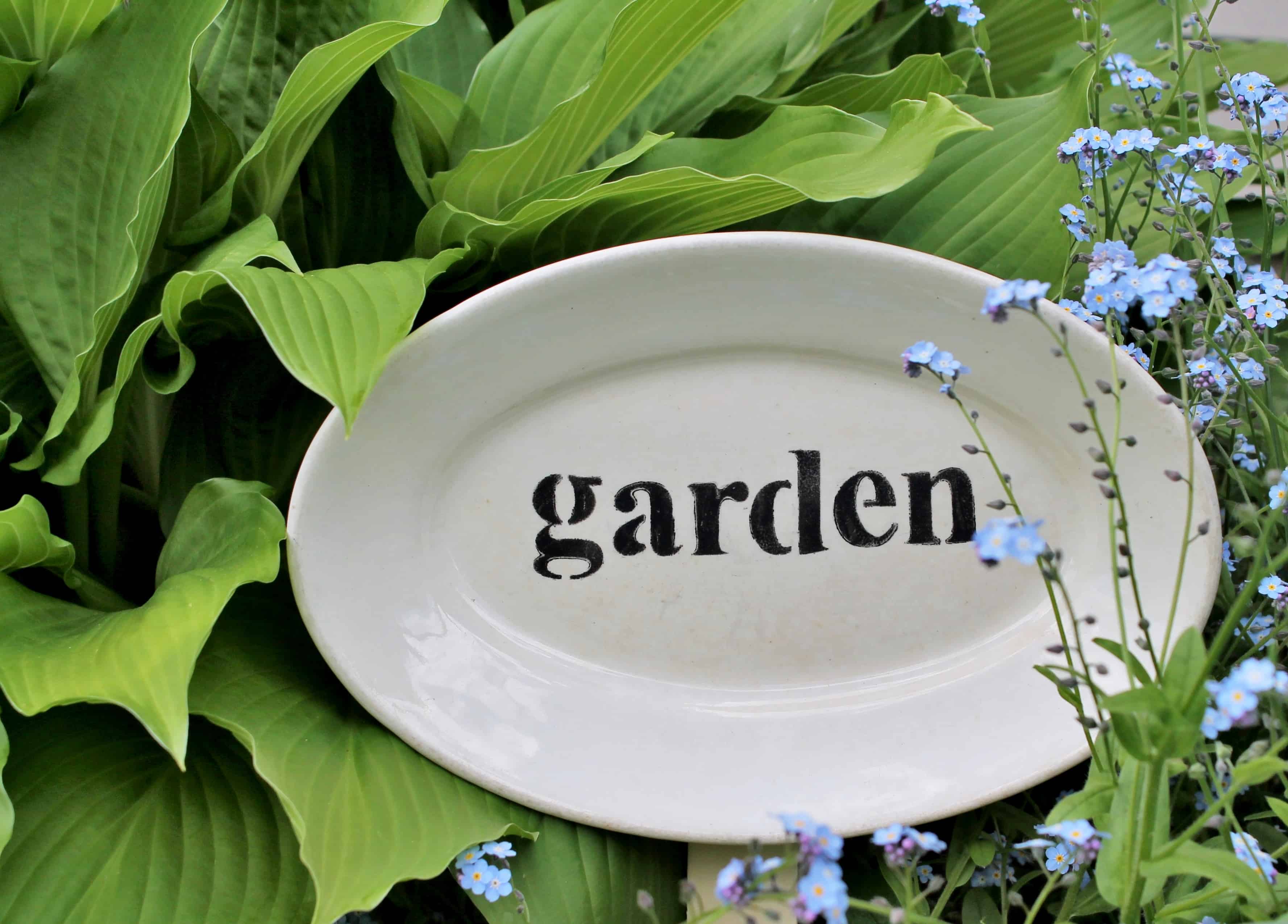 Garden sign on vintage platter (5)