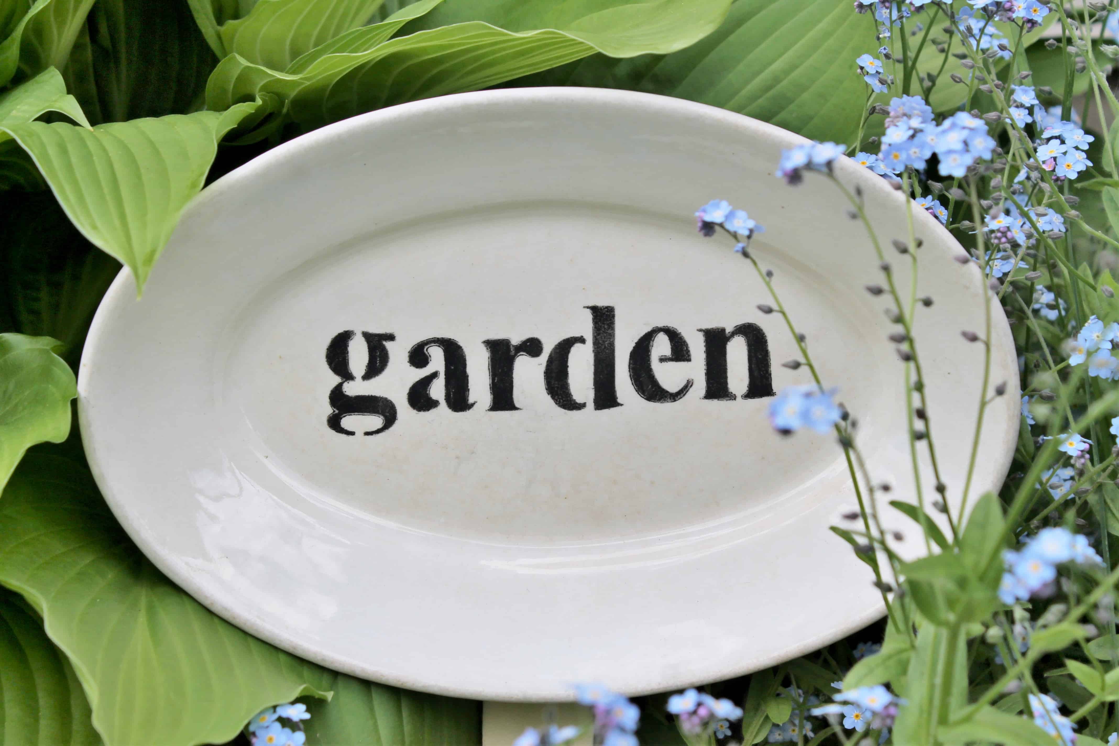 Garden sign on vintage platter (6)