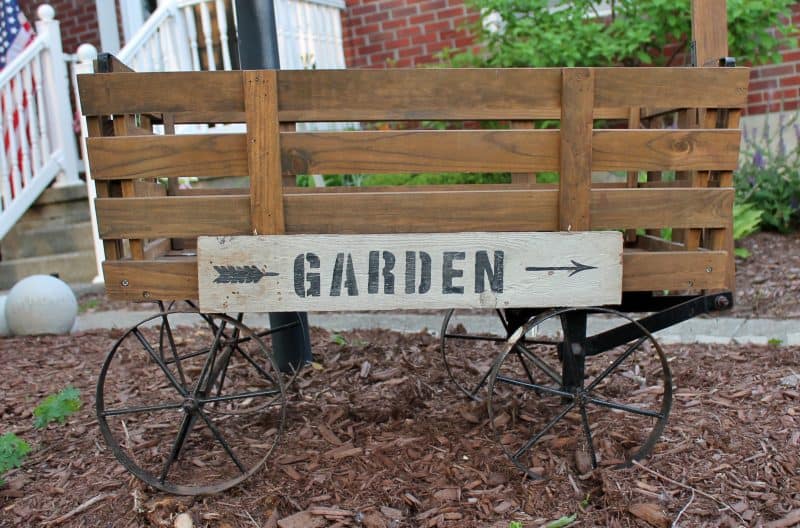 Garden sign with wagon