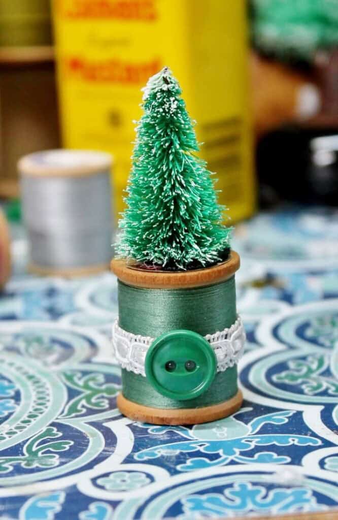 Finished thread and tree Christmas decoration