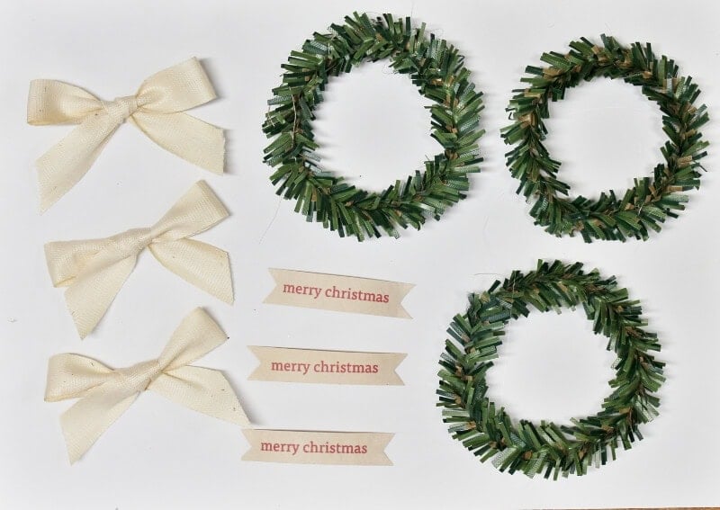 3 bows, 3 wreaths, 3 tags