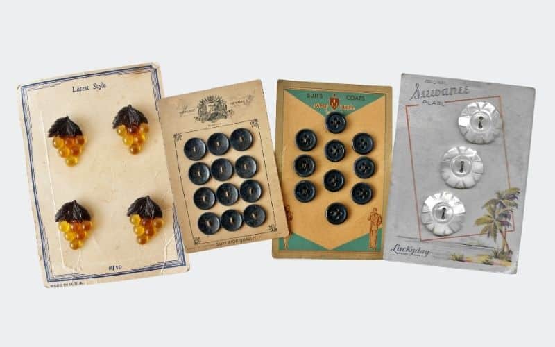 4 cards filled with buttons