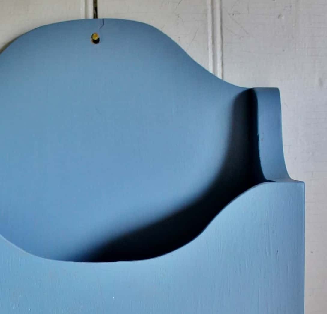 Close up of Sporty Blue Candlebox