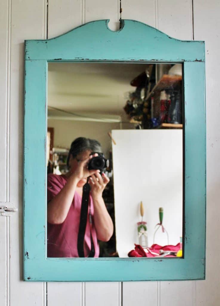 vintage mirror refresh with aqua blue paint