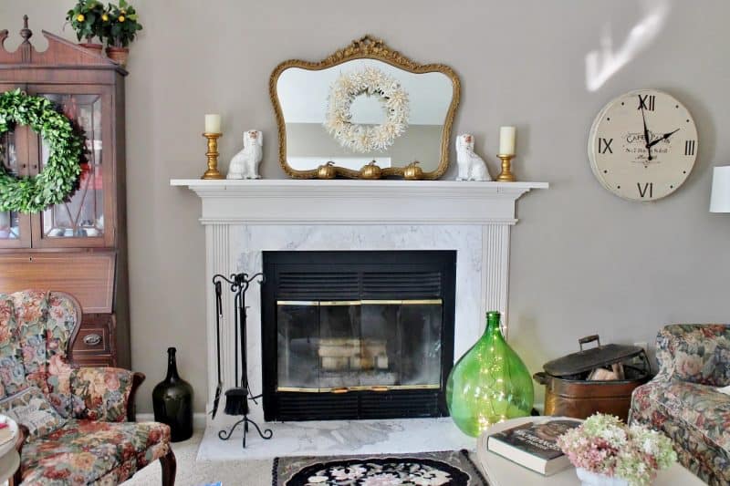 fall decorated living room