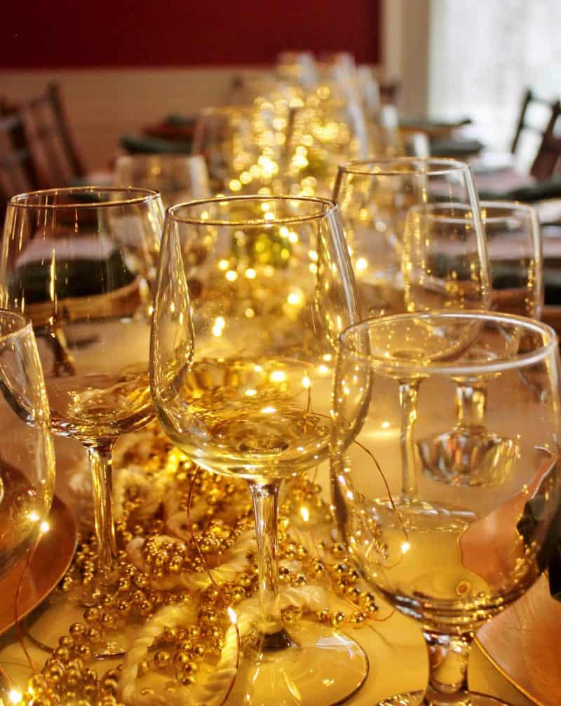 table setting at the arlington inn
