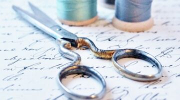 A Guide to Collecting Vintage Scissors (thread & scissors)