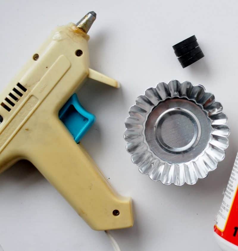 craft supplies for tart tin magnets