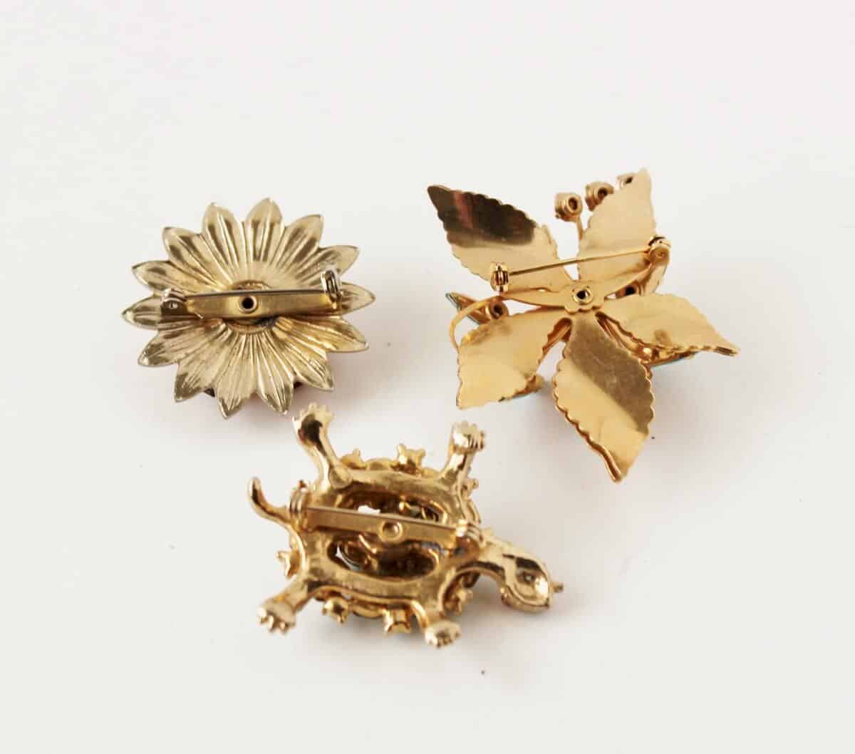 A Clever Way to Wear a Vintage Brooch • Adirondack Girl Heart