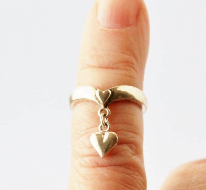 Sterling silver ring with dangly heart charm