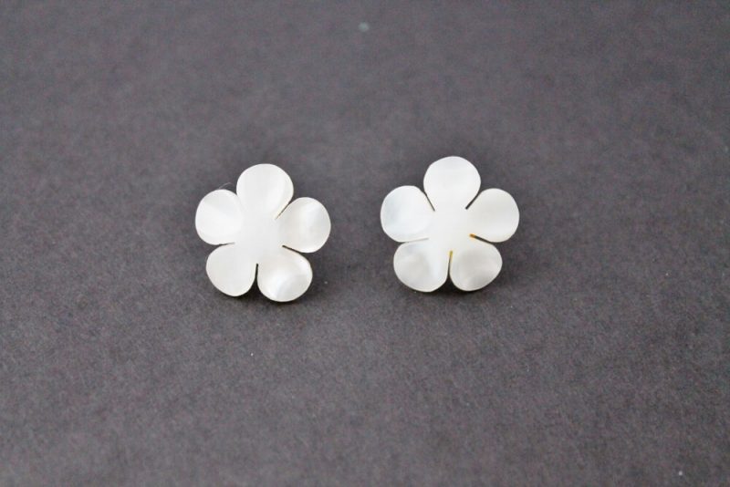 white mother of pearl flower earrings