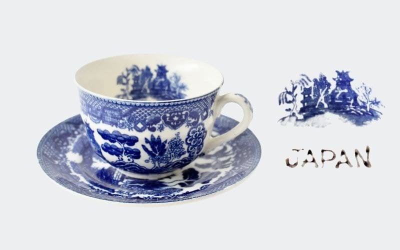 Blue & white cup and saucer Mark: Japan