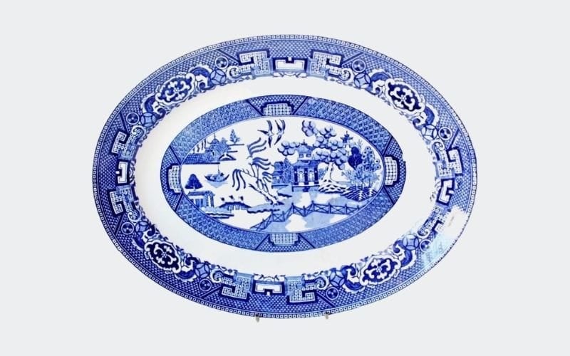 blue and white china platter (Blue willow)