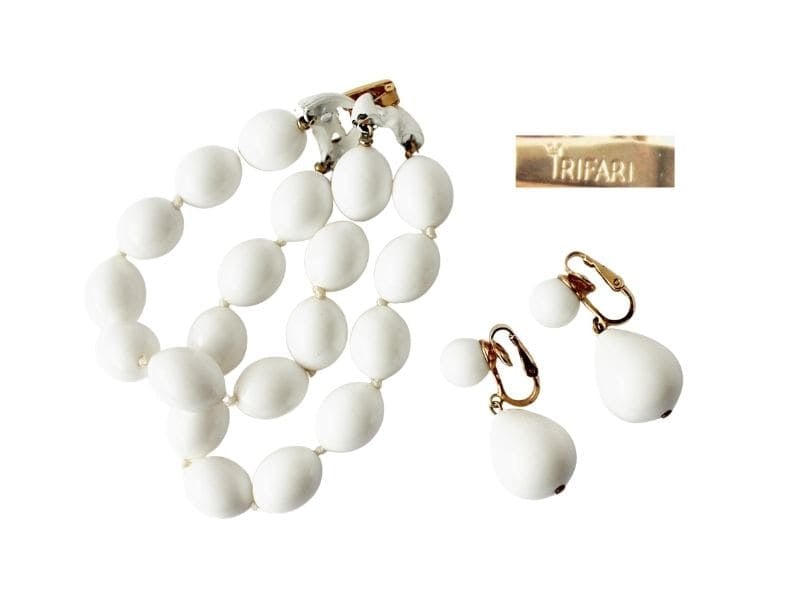 Vintage Trifari white bracelet & earring set