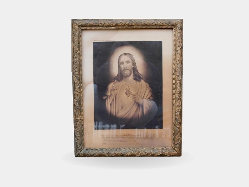 Antique gold framed image of Jesus