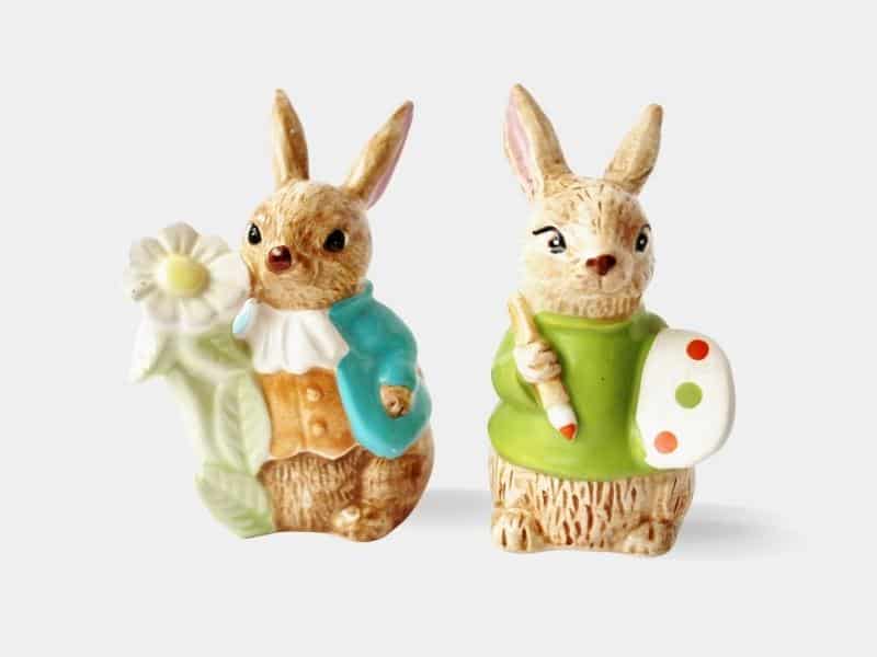 Vintage pair of ceramic bunnies