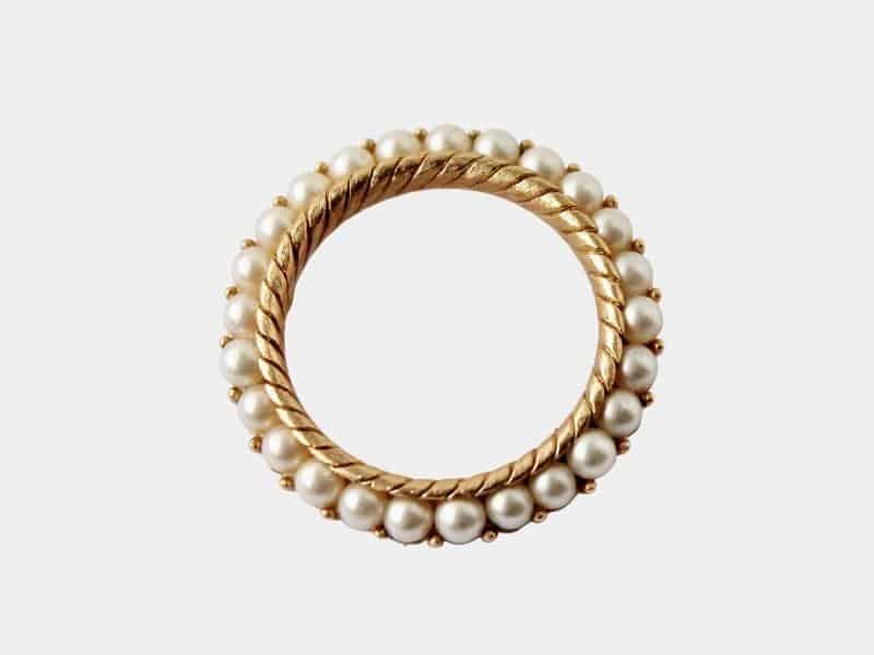 Unsigned vintage faux pearl circle pin