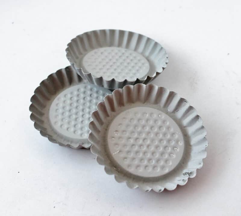 Painting tart tins antique white