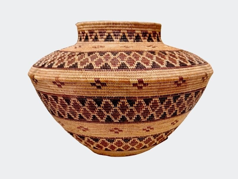 Native american Yokuts basket, Brooklyn Museum