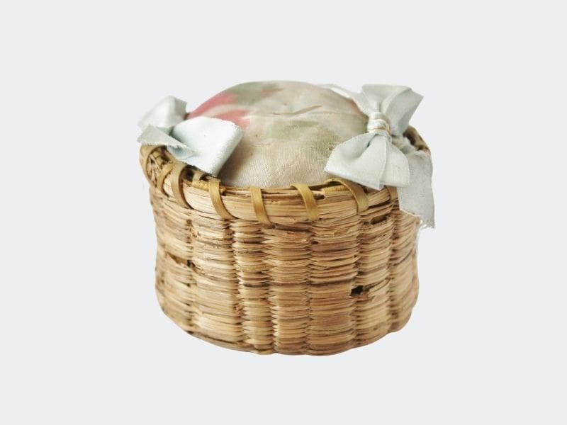 northeastern woodlands sweetgrass pin cushion with bows