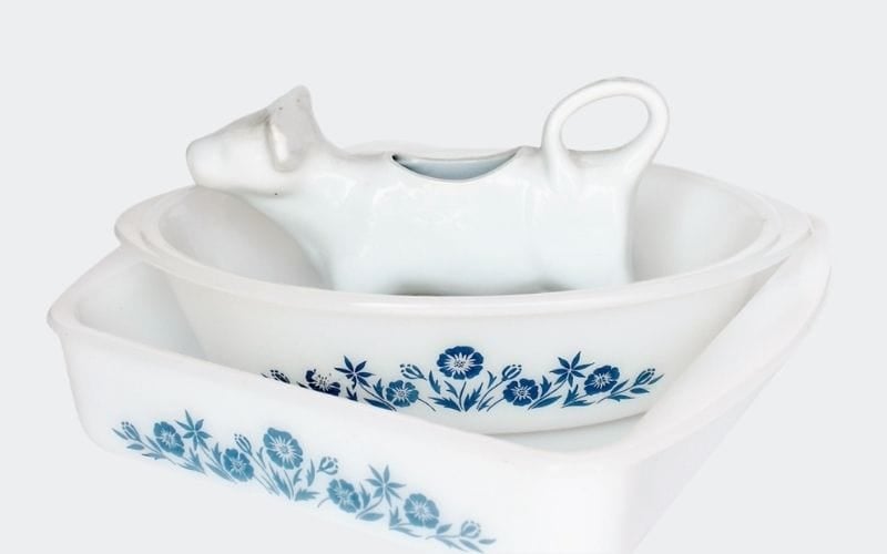 white bakeware with blue floral decoration